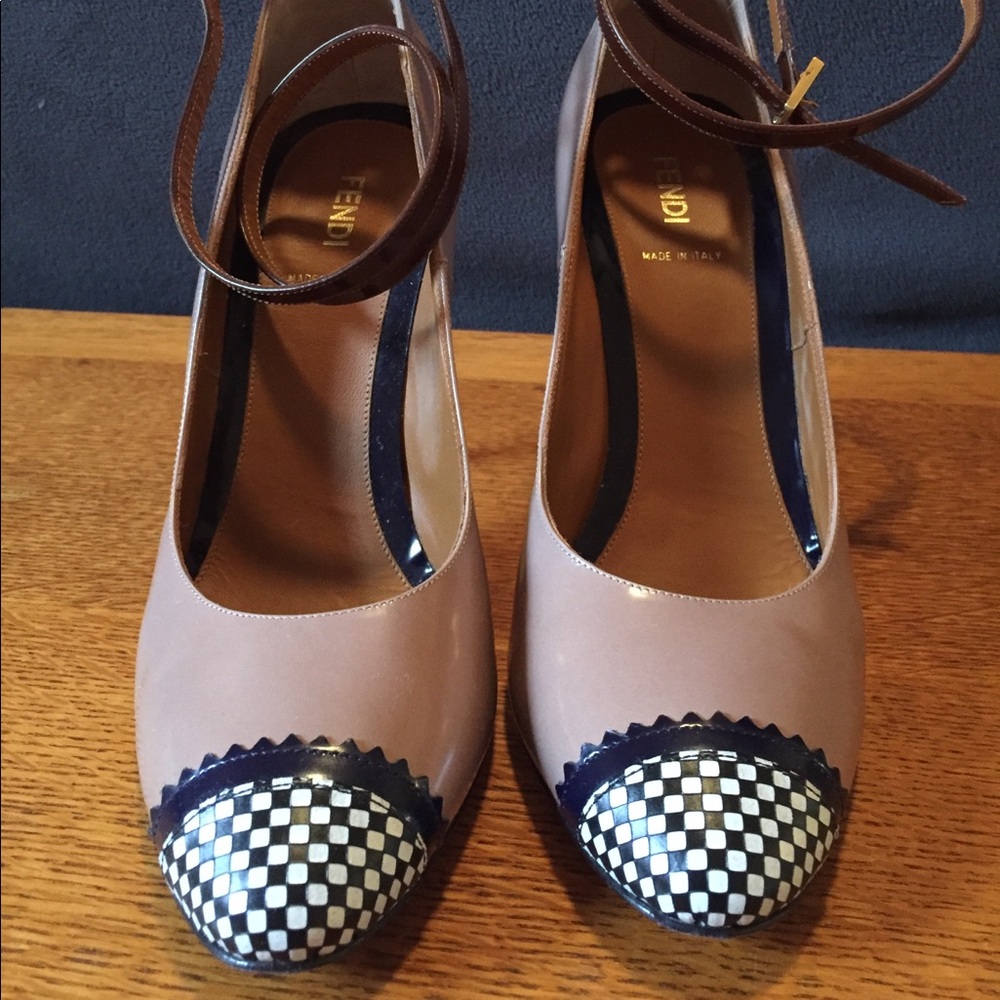 Beautiful Fendi ankle strap cap toe pumps. - Picture 2 of 8